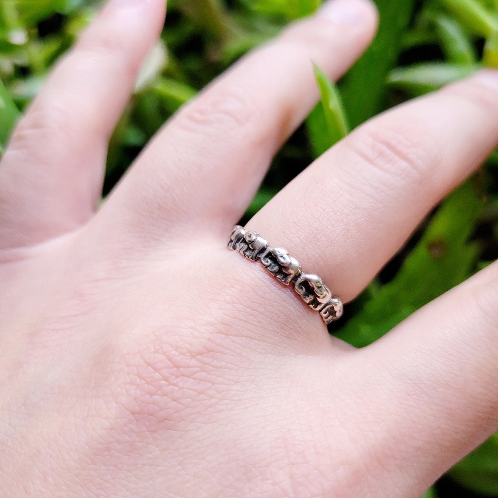 Dainty 925 Sterling Silver Elephant Ring, size 6.75